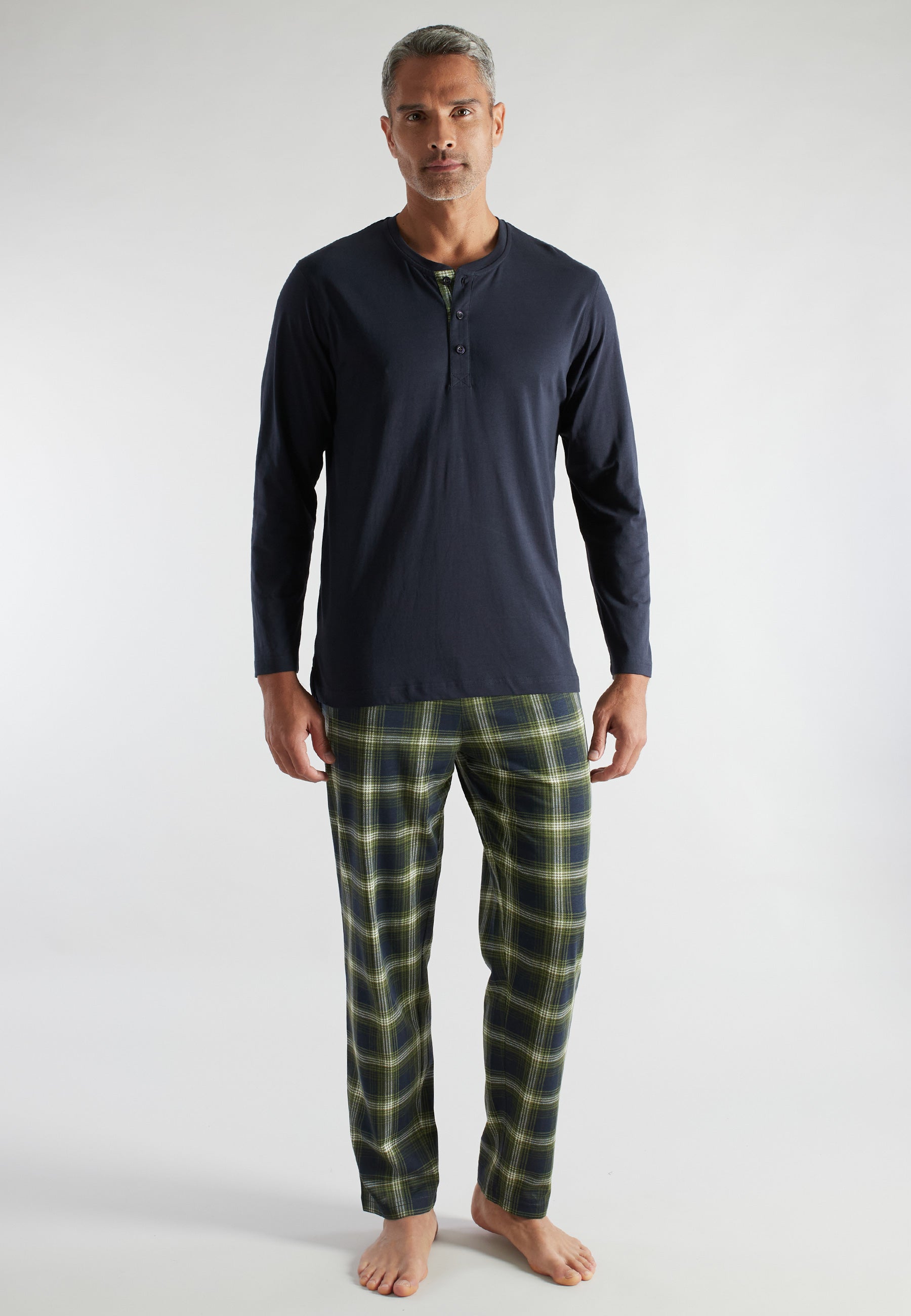 ceceba-herren-pyjama-gr-n-kariert-mit-henley-kragen image 2