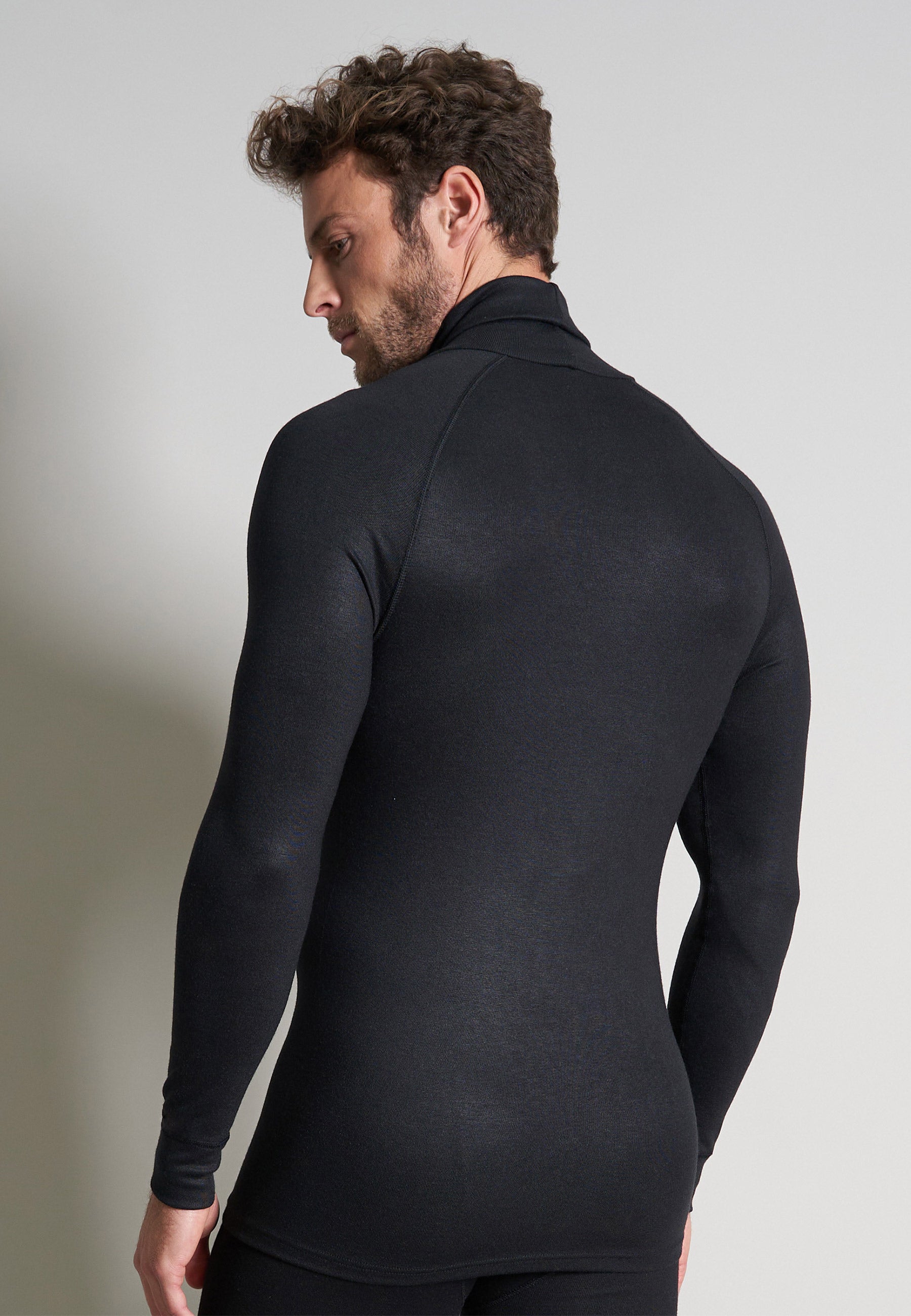 ceceba-herren-longsleeve-rollkragen-schwarz-uni image 3
