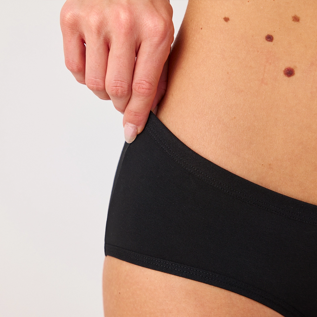 snocks-perioden-hipster-panty-strong-schwarz image 4