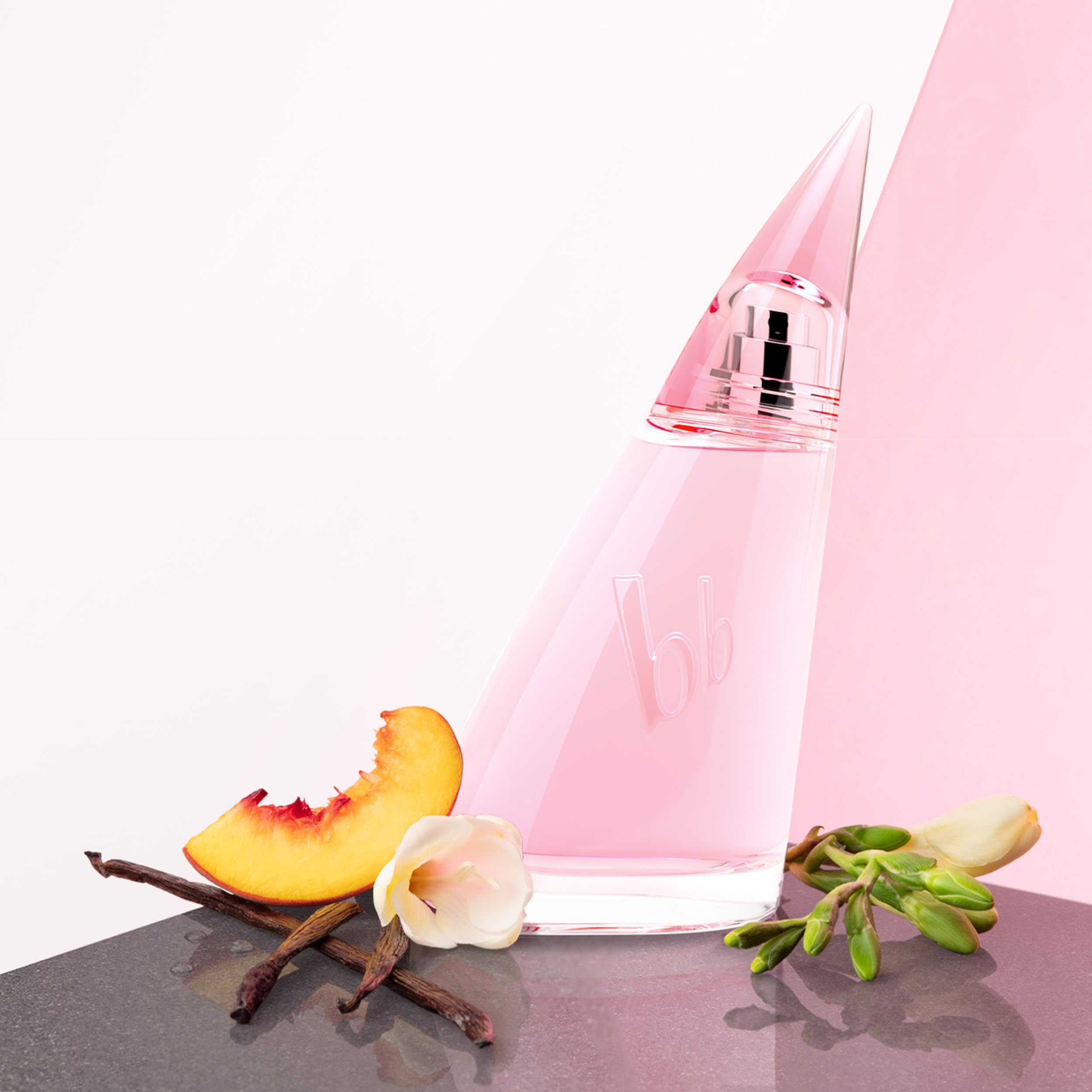 bruno-banani-woman-eau-de-toilette-natural-spray-damen-parfum-blumig-fruchtig-10 image 4