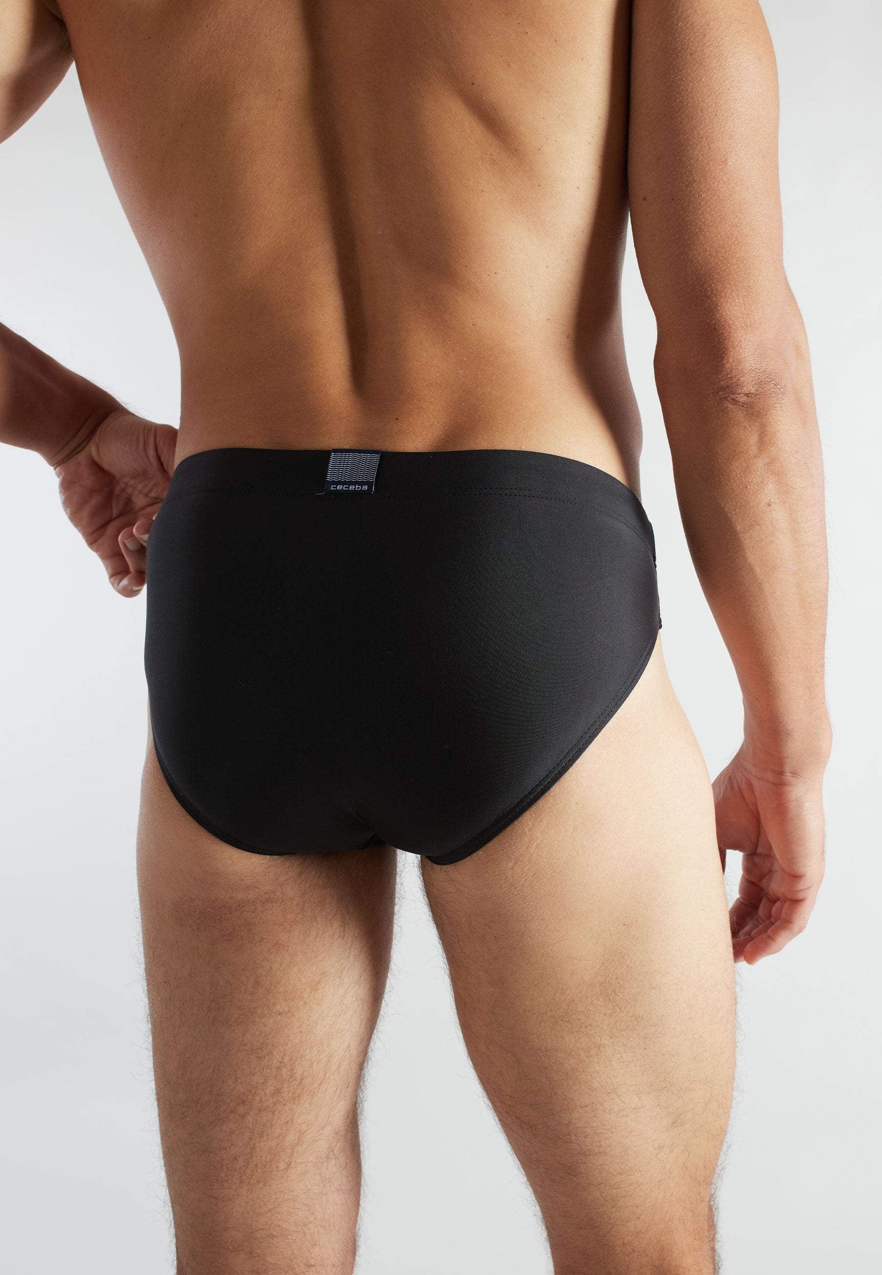 ceceba-herren-badeslip-schwarz-uni image 4