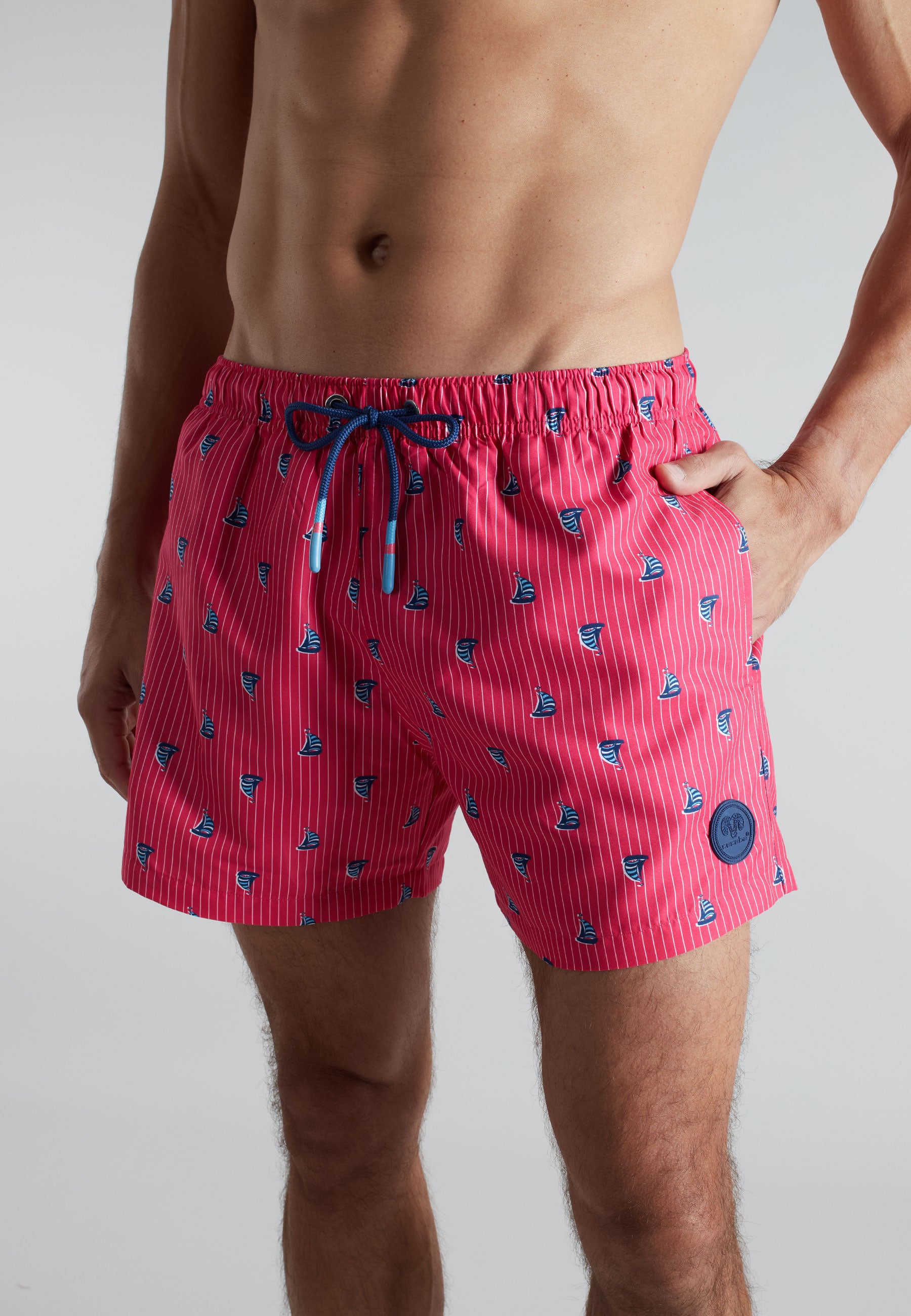 ceceba-herren-badeshorts-rot-bedruckt image 4