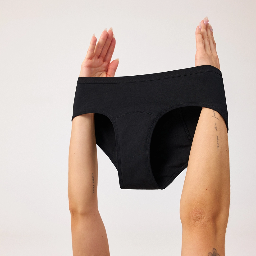 snocks-perioden-hipster-panty-strong-schwarz image 5