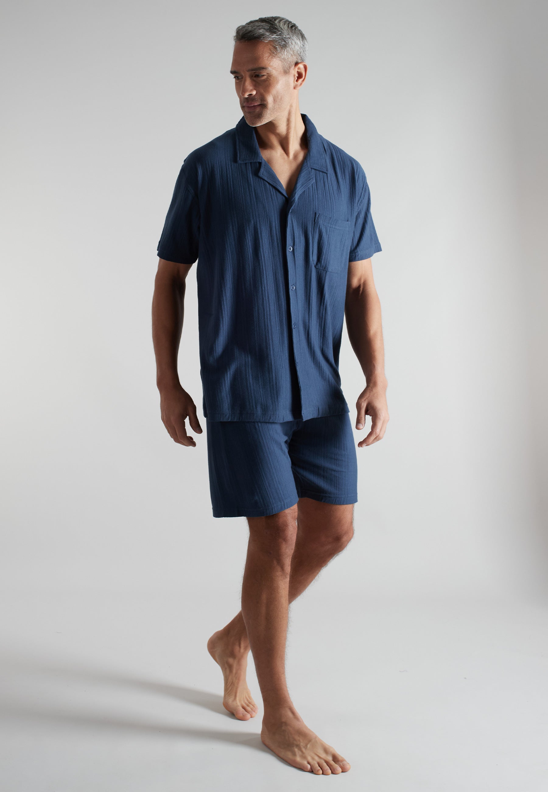 ceceba-herren-shorty-blau-uni-mit-revers-kragen image 2