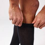 snocks-calze-da-lavoro-di-alta-qualit-schwarze-business-socken-mit-wei-en-akzent image 4