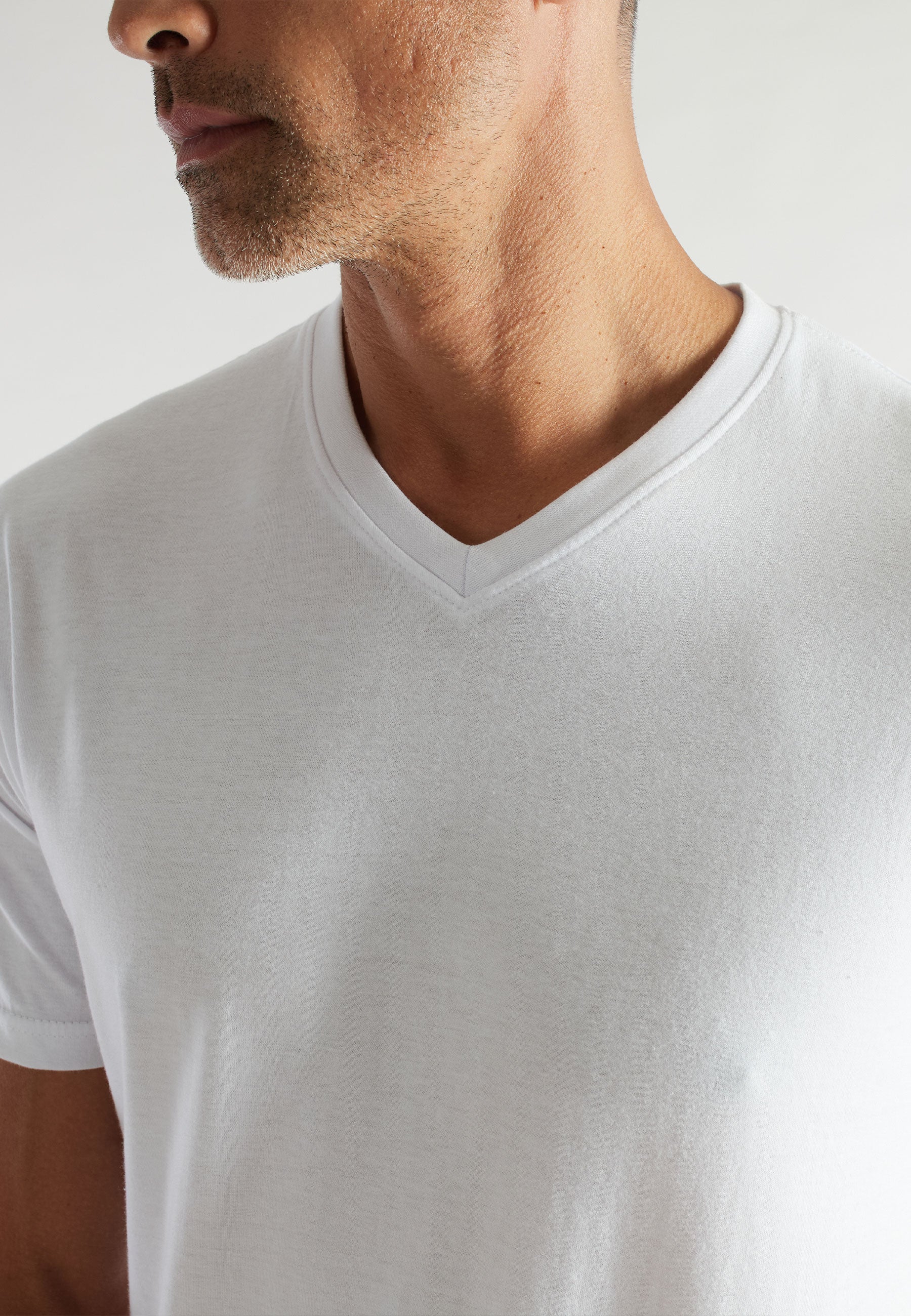 ceceba-herren-shirt-wei-uni-2er-pack-v-kragen image 4