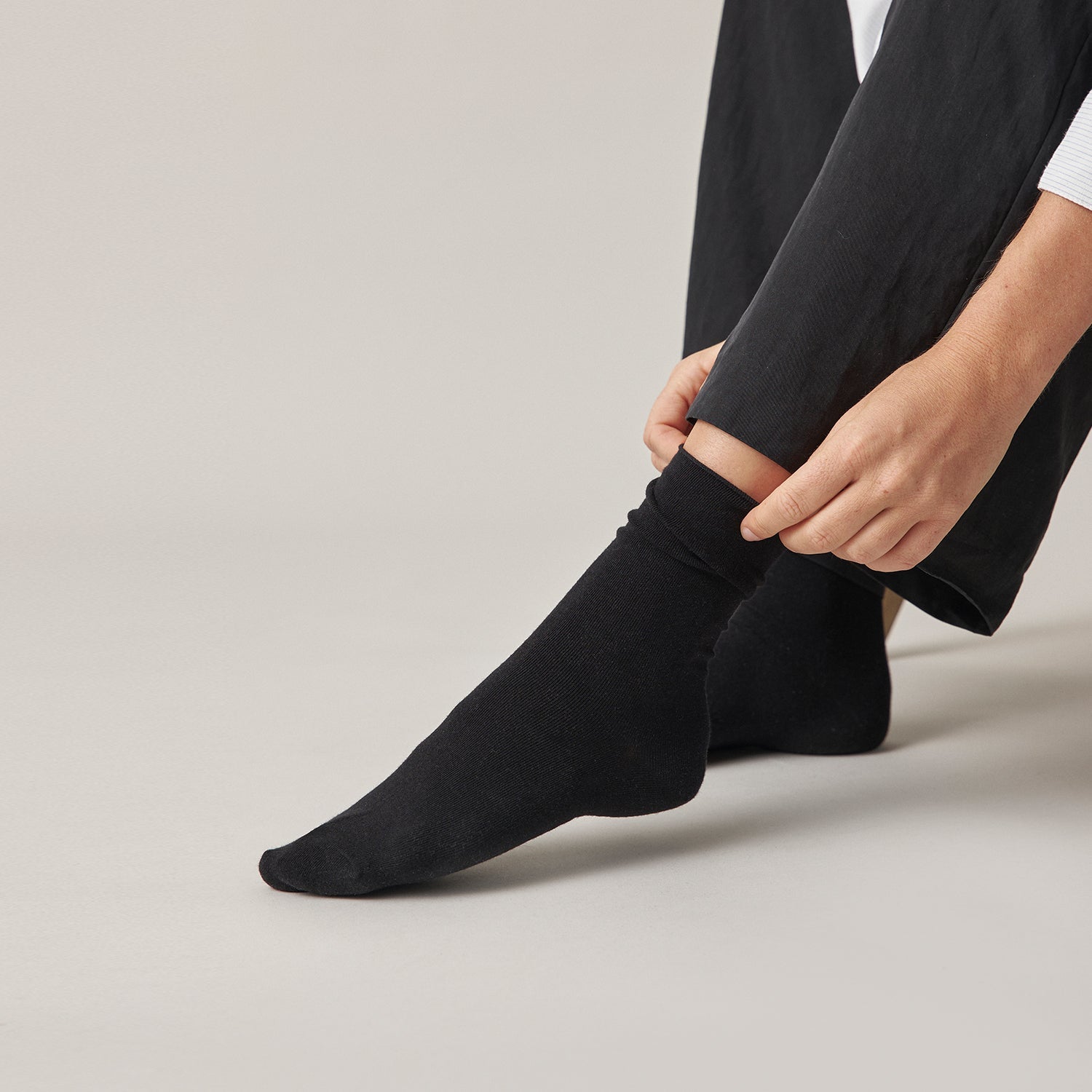 snocks-klassische-damen-socken-lang-bio-baumwolle-wei image 2