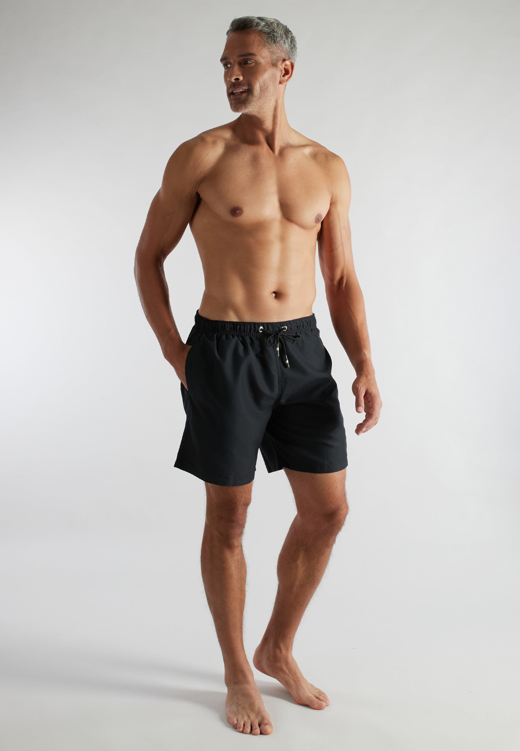 ceceba-herren-badeshorts-schwarz-uni-2 image 2