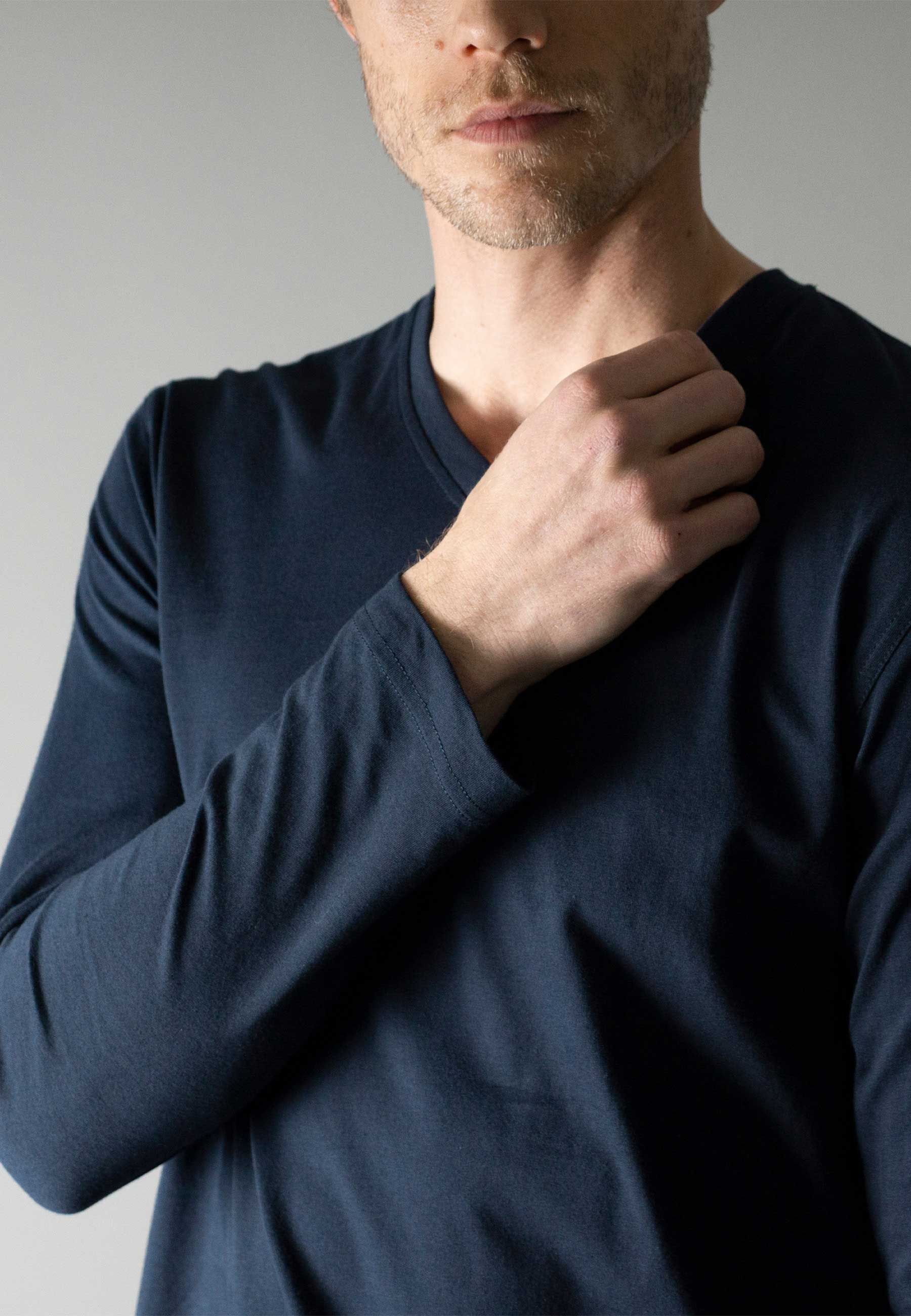 ceceba-herren-longsleeve-shirt-blau-uni-mit-v-kragen image 4