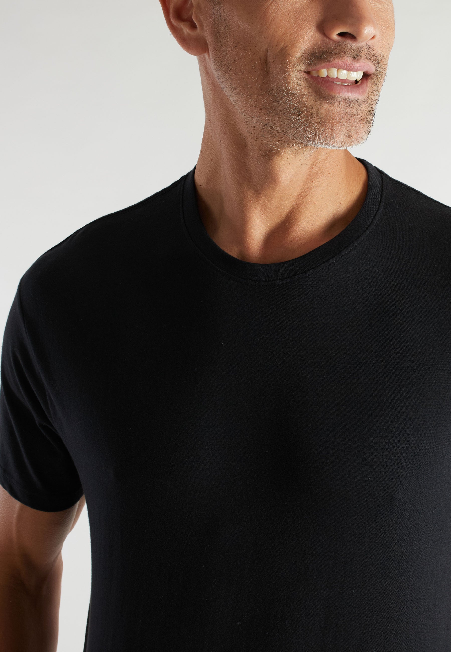 ceceba-herren-shirt-schwarz-uni-im-2er-pack-rundhals-shirt-aus-single-jersey-bau image 4