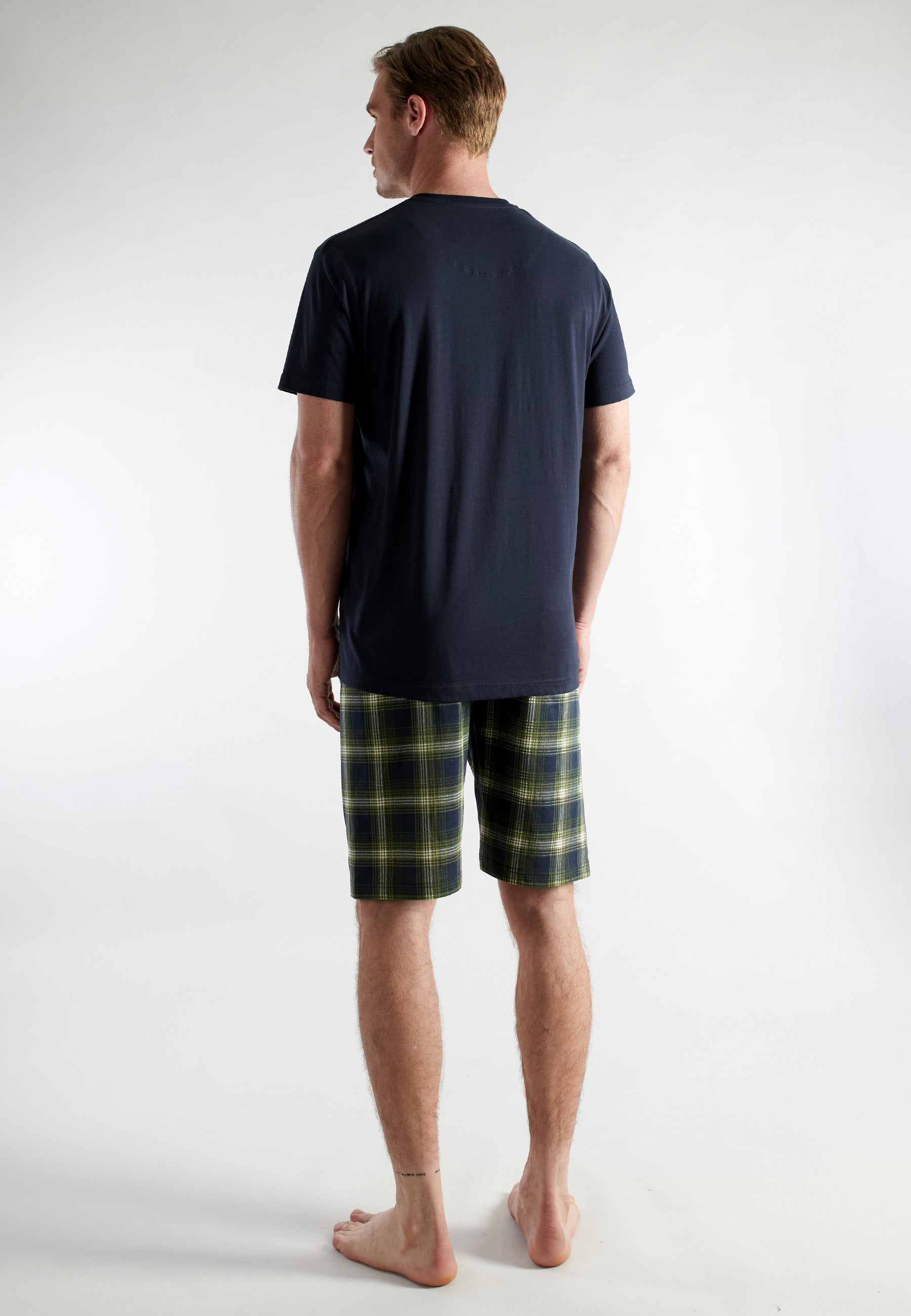 ceceba-herren-shorty-gr-n-kariert-mit-henley-kragen image 3